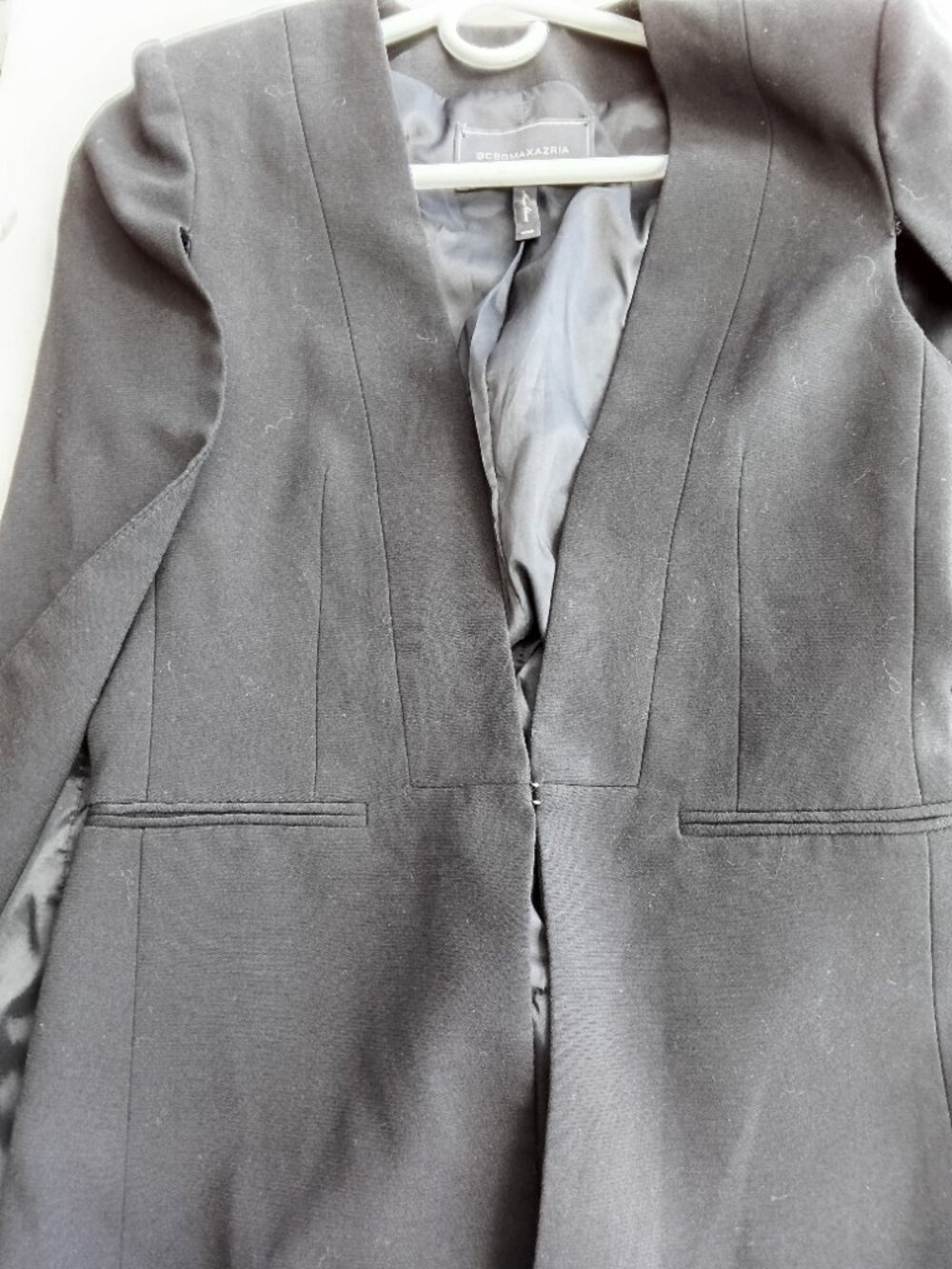 Women's Blazer, by Maxazria - Picture 6 of 8